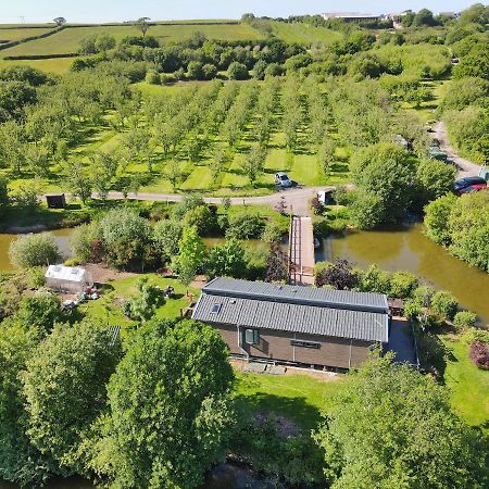 Braeburn Lodge Winkleigh Экстерьер фото
