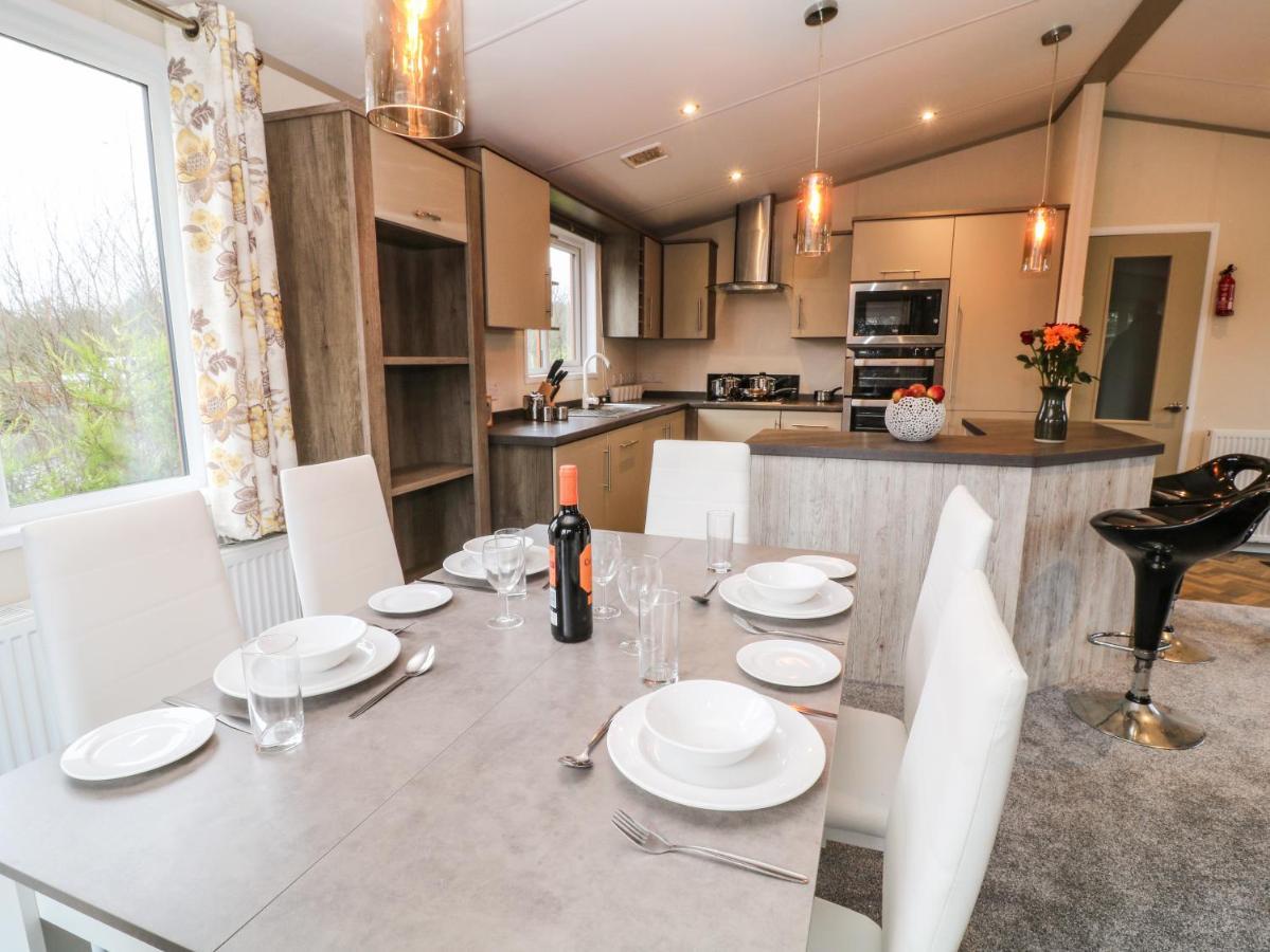 Braeburn Lodge Winkleigh Экстерьер фото